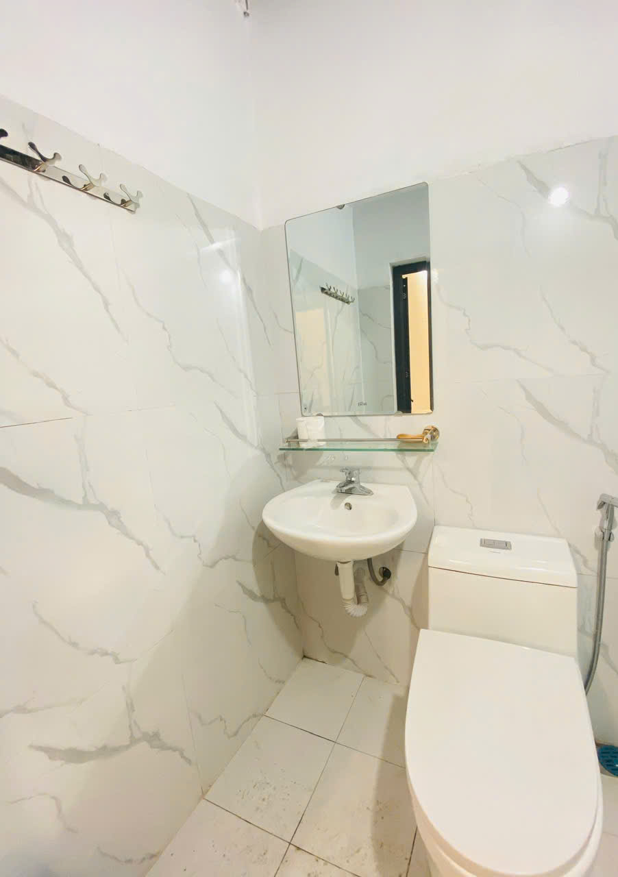 Cho thuê nhà ngõ 207 Bùi Xương Trạch, 50m2 x 1.5 tầng, 5.5 Triệu KD online kết hợp ở - Ảnh 4
